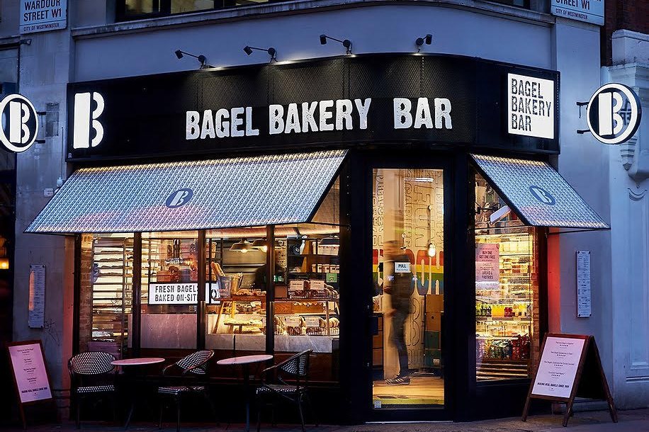 B Bagel 매장과 베이글
